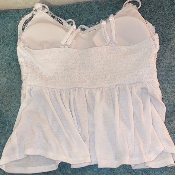 Top with adjustable, spaghetti straps, white with lace - Picture 6 of 7